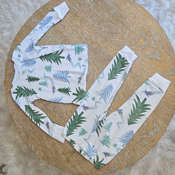 12M pajama bundle - Picture 3 of 7